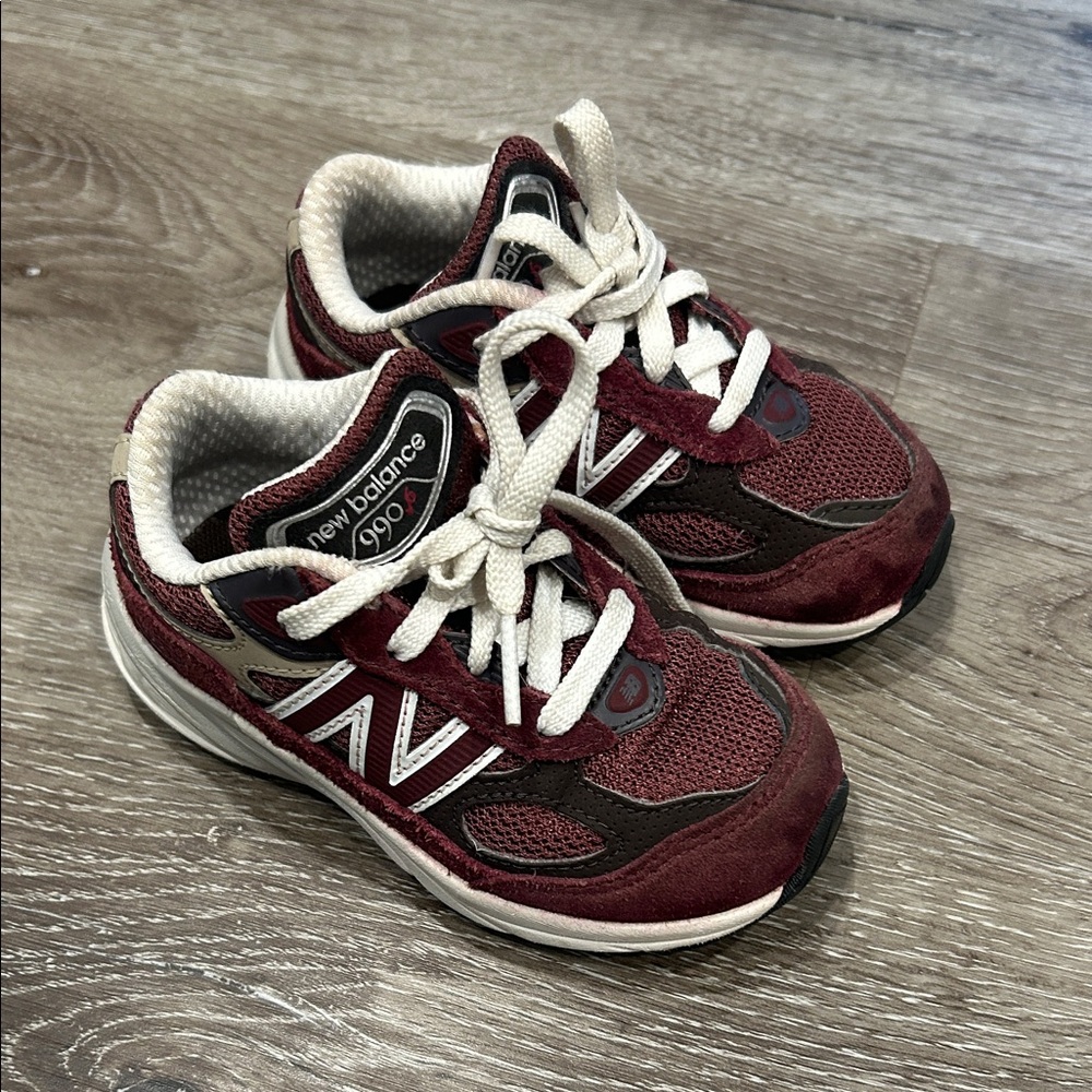 New Balance 990 Kids Shoes - Burgundy and White
